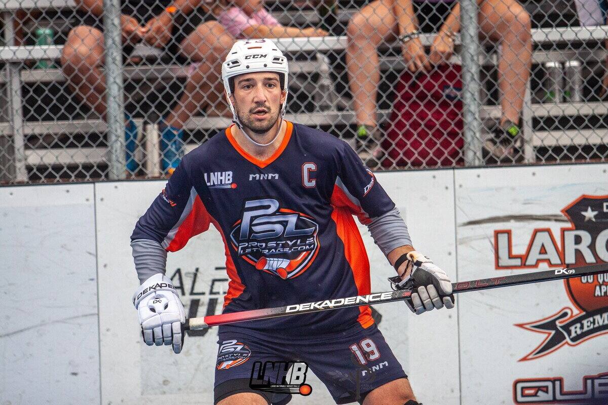 Menaces &agrave; l&rsquo;endroit de C&eacute;dric Par&eacute;: &laquo;C&rsquo;est pas facile pour lui&raquo;, explique un co&eacute;quipier de hockey-balle