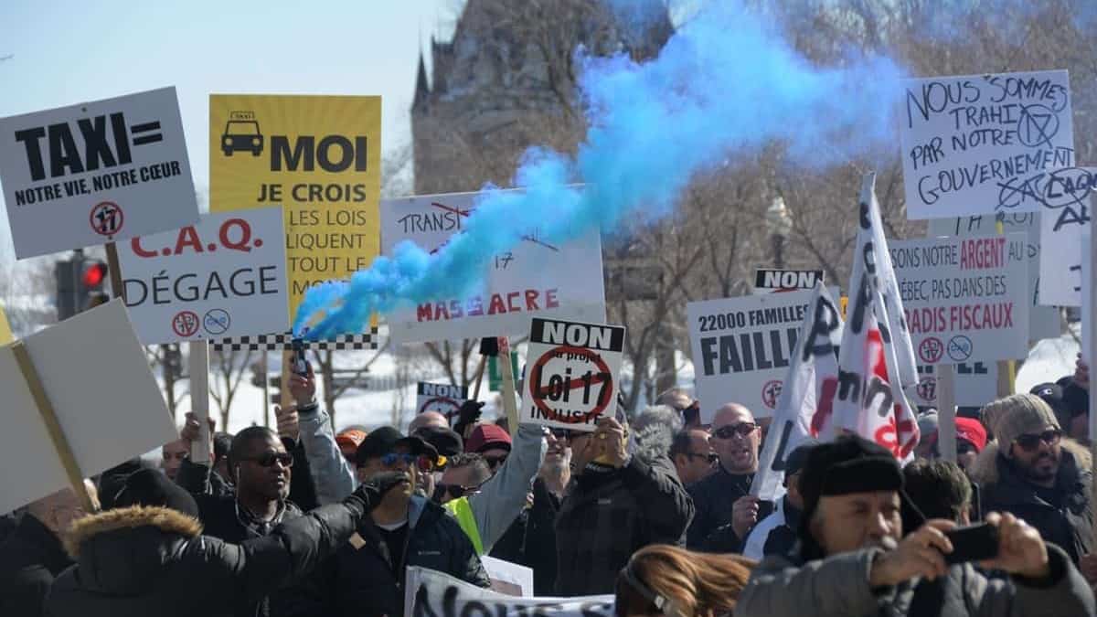 Déréglementation de l’industrie du taxi au Québec: la redevance imposée depuis l’arrivée d’Uber moins payante qu’espérée
