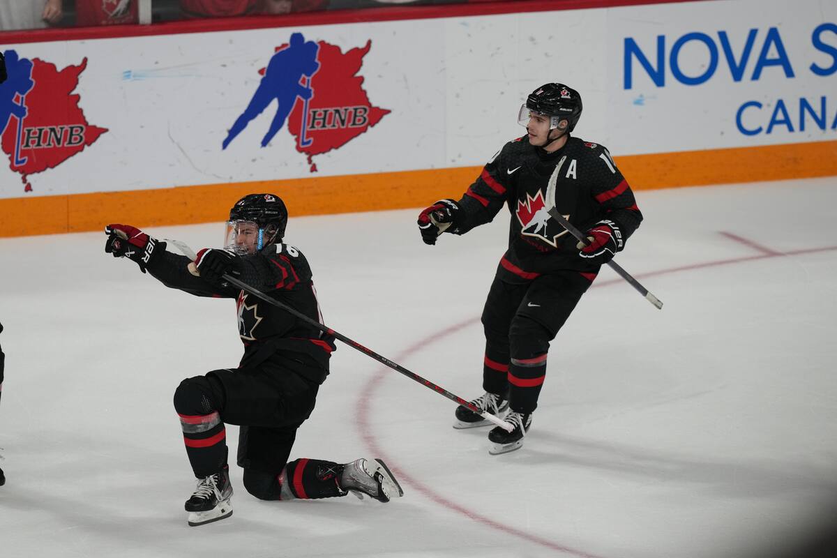 Connor Bedard joue les héros, le Canada passe en demi-finale | JDQ ...