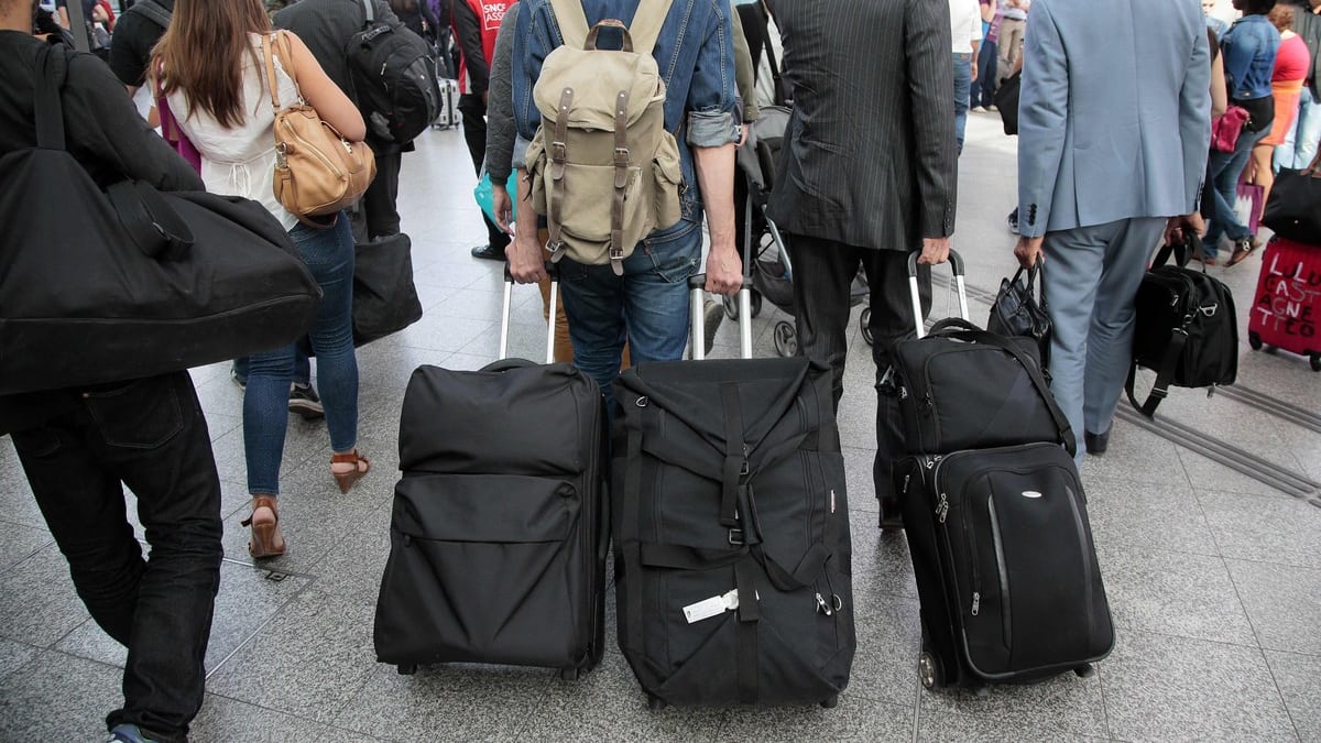 Des bagages à 33 G$ pour les compagnies aériennes: «une sorte de prise en otage du passager»