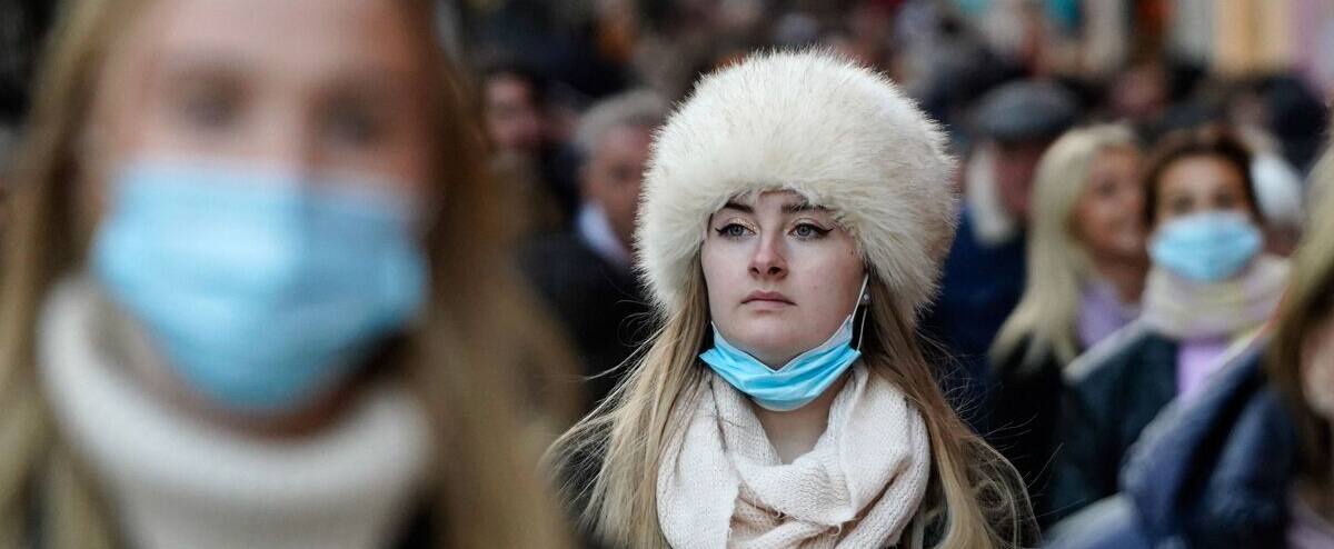 COVID-19: record de plus de 93 000 nouveaux cas au Royaume-Uni