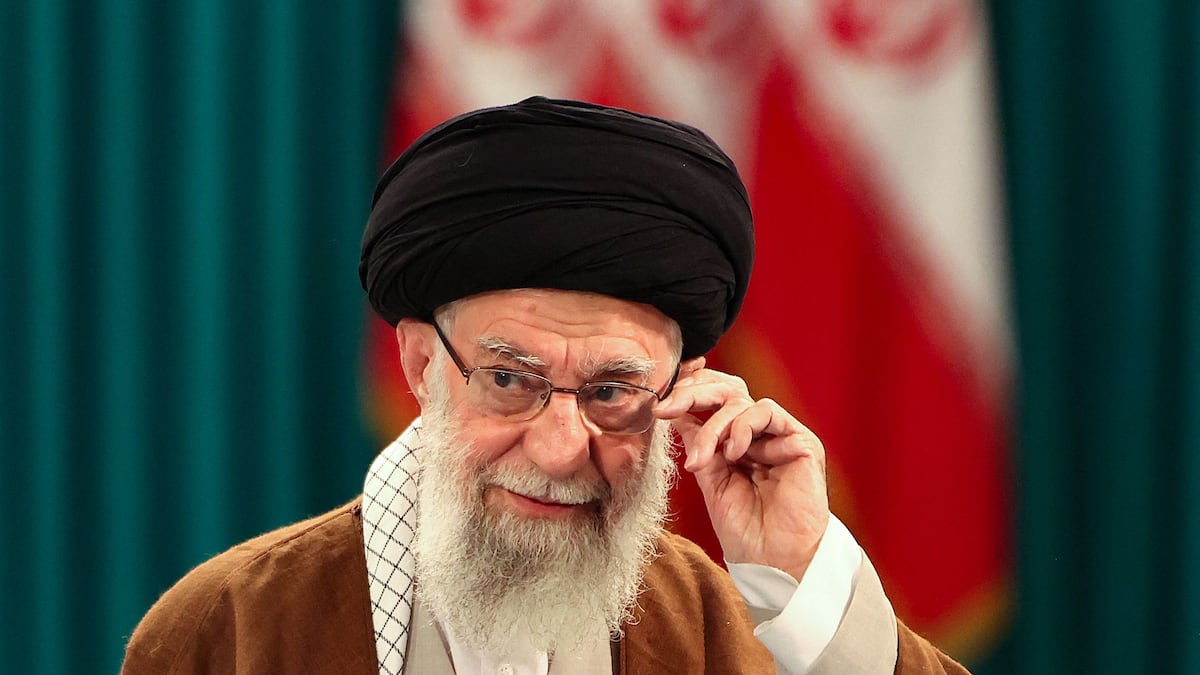 Qui était Khamenei, l’intransigeant guide suprême de la République islamique d'Iran?
