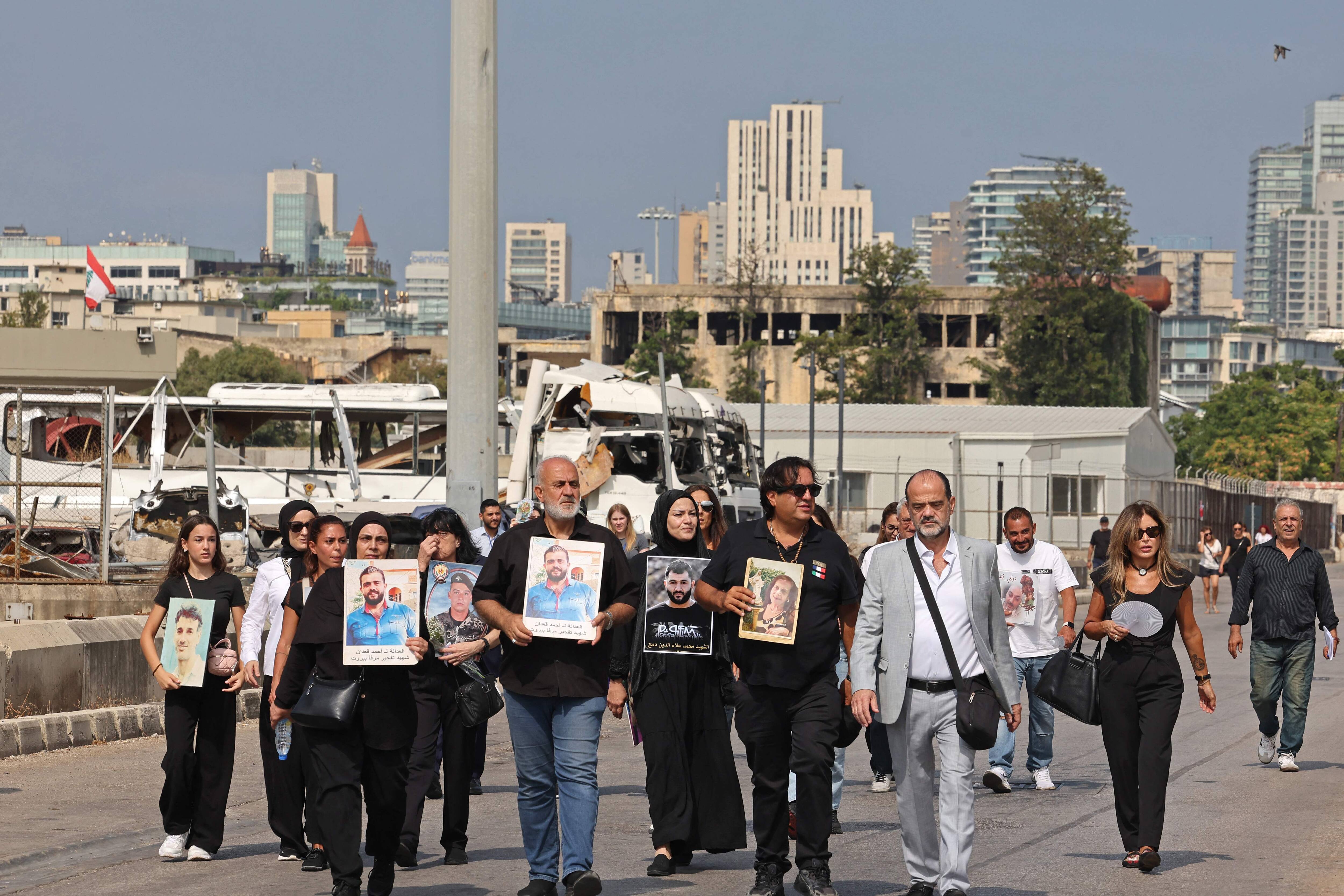 Des familles de victimes se sont réunies mardi au port de Beyrouth, dévasté il y a six ans par une explosion, pour réclamer «justice» et l'arrestation des responsables.