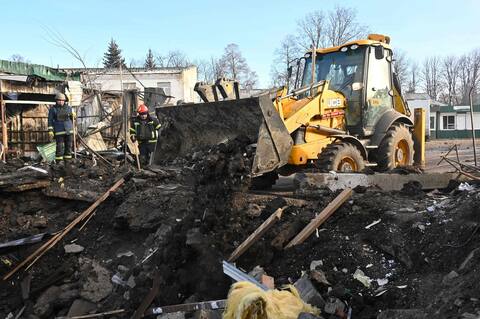 Alman bakanın ziyaretinden saatler sonra Kharkiv bombalandı, Ukrayna tank istiyor
