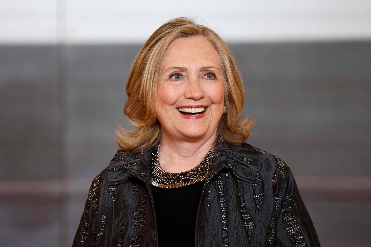 Hillary Clinton se met de la partie et appuie Trudeau