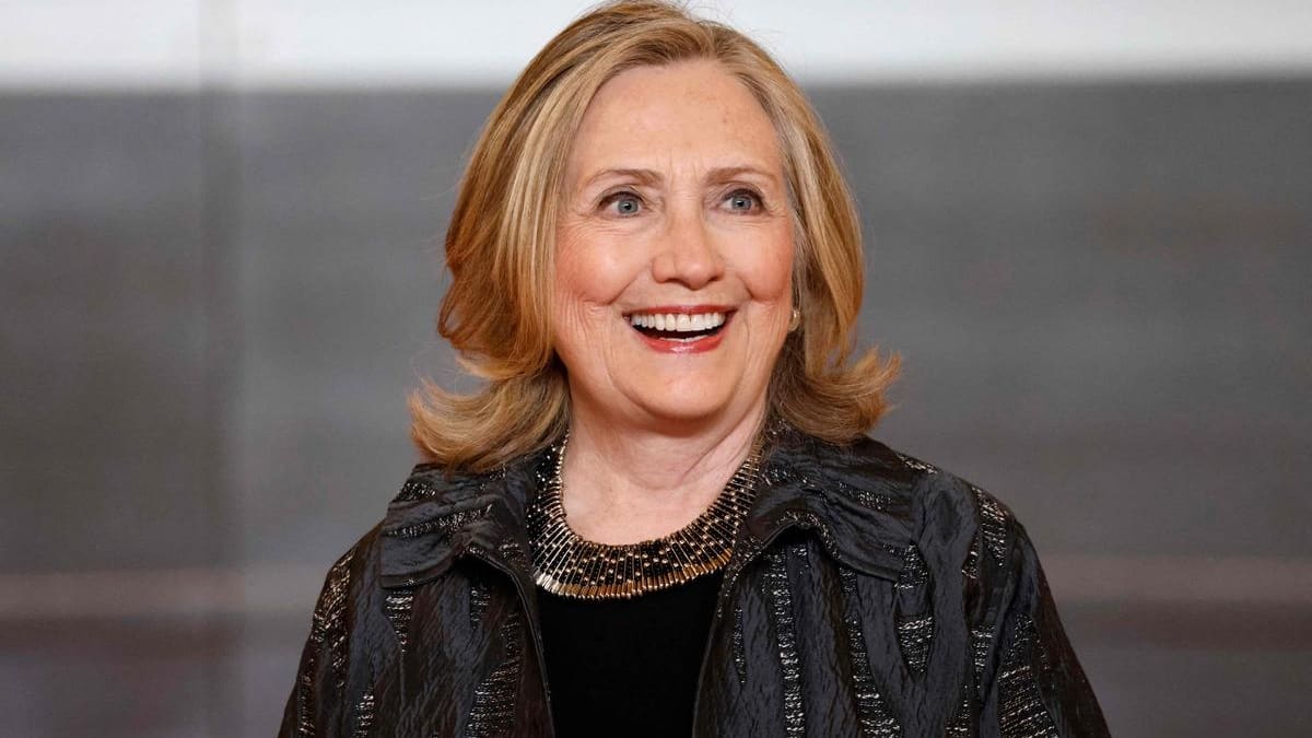Hillary Clinton se met de la partie et appuie Trudeau