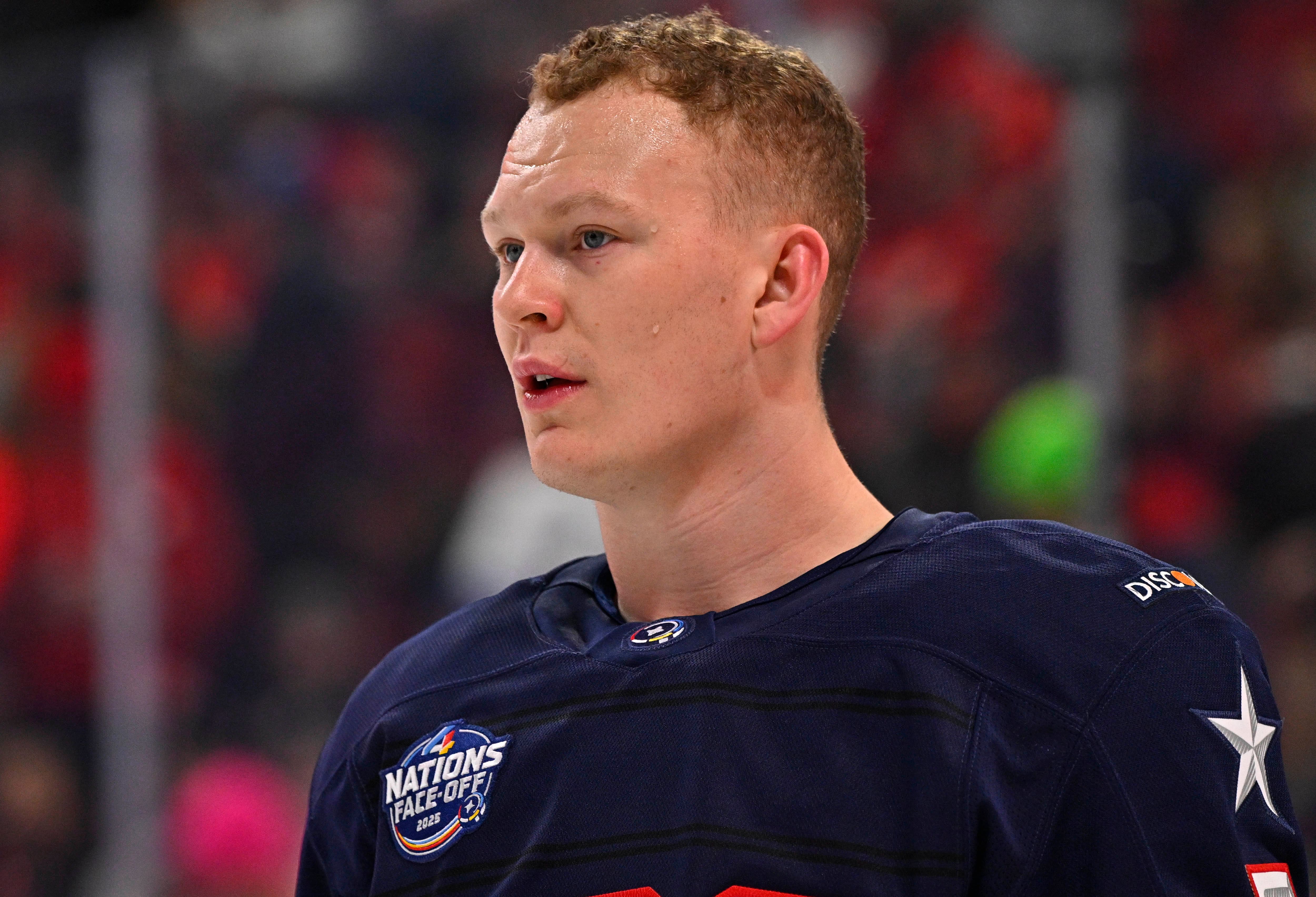 L’échange de Brady Tkachuk est le parfait exemple montrant que les directeurs généraux de la LNH sont maintenant pris en otage