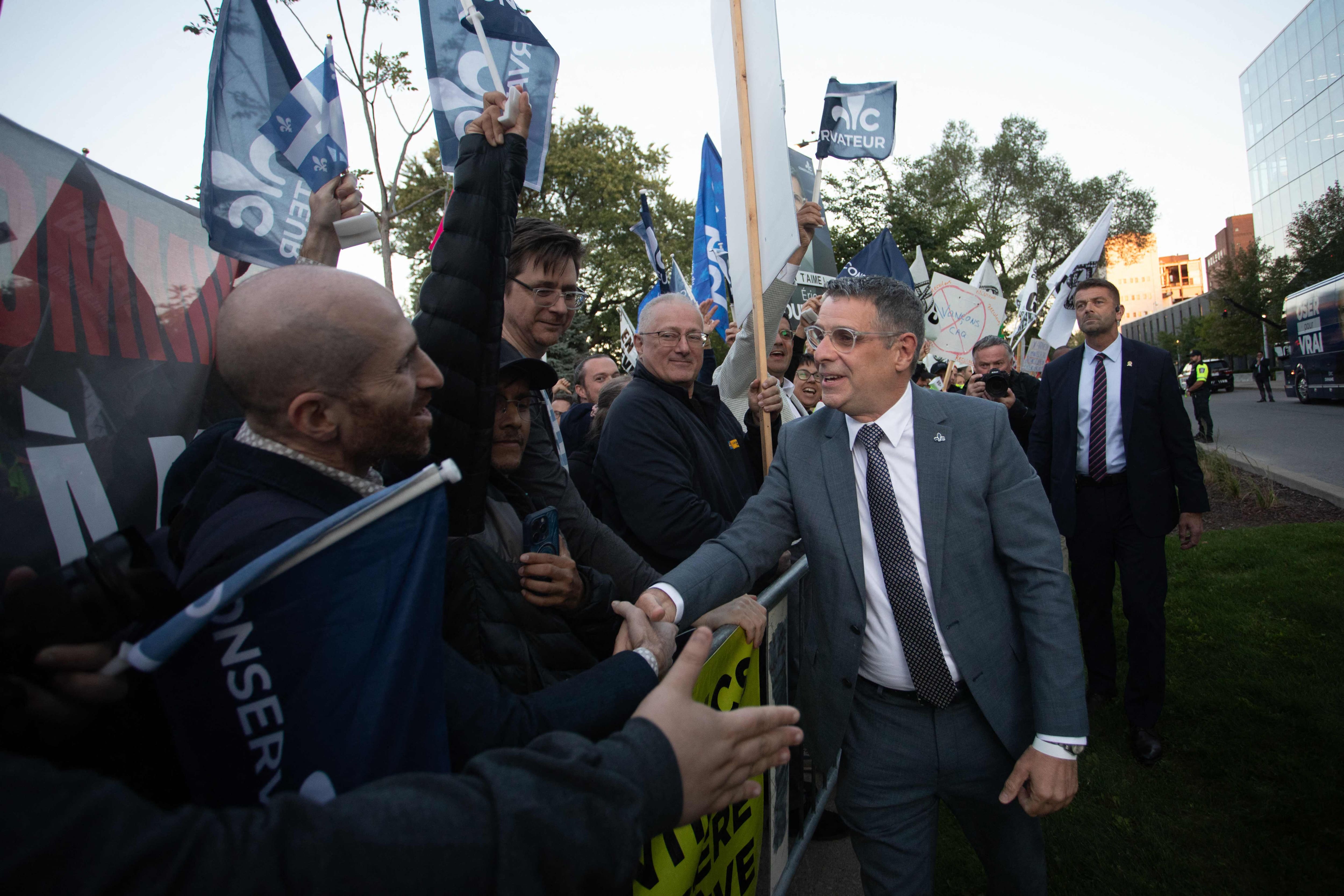 Éric Duhaime doit cesser de mettre le feu à la région avec le tramway