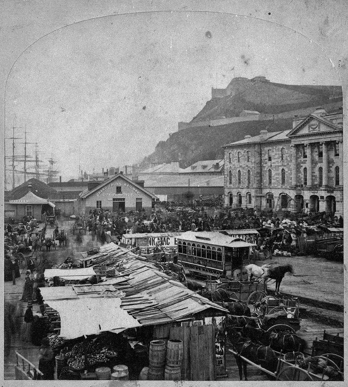 [PHOTOS] Voici l'histoire du tramway de Québec en 10 stations | JDQ