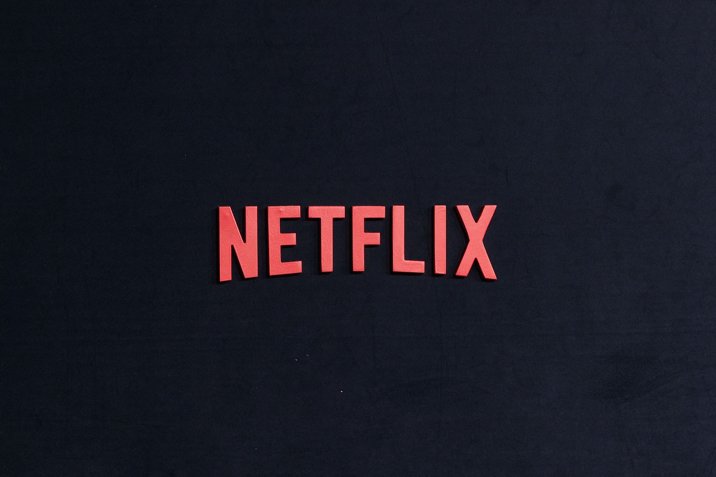 Netflix annonce la suppression de mille emplois en raison d'une croissance ralentie