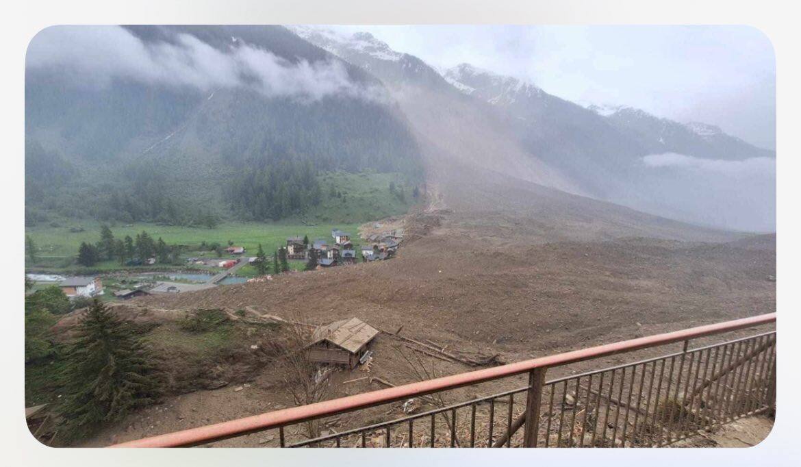Suisse: un disparu après l'éboulement d'un glacier qui a détruit  partiellement un petit village | JDM