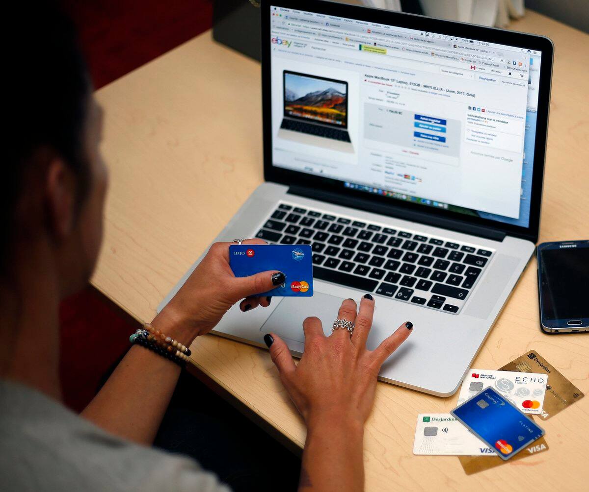 Carte de cr&eacute;dit: le paiement minimal passe &agrave; 3,5% par mois