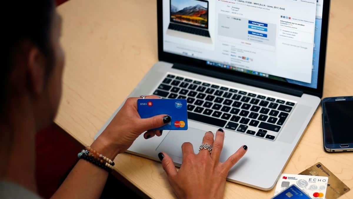 Carte de crédit: le paiement minimal passe à 3,5% par mois