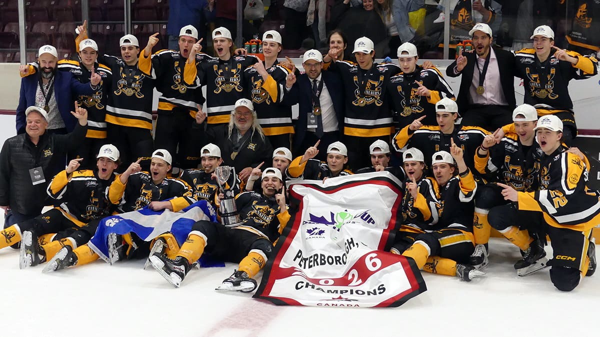 Champions nationaux: les Chevaliers de Lévis causent une autre surprise et remportent le premier titre de leur histoire