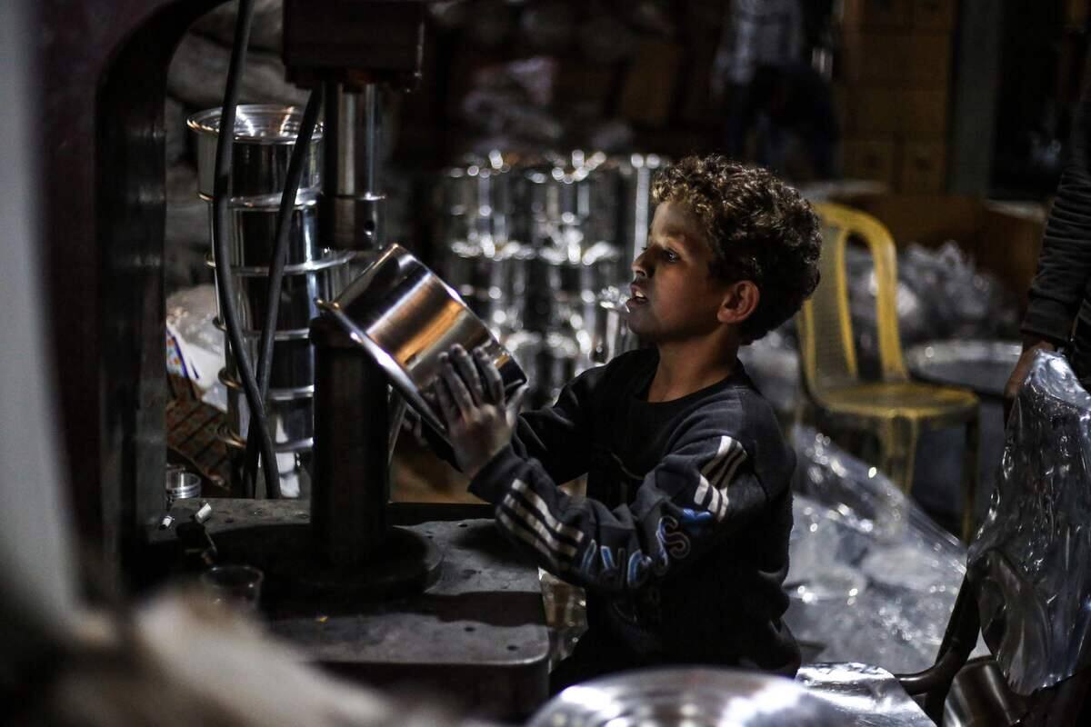 Frappes isra&eacute;liennes contre des groupes pro-iraniens en Syrie: 16 morts selon une ONG