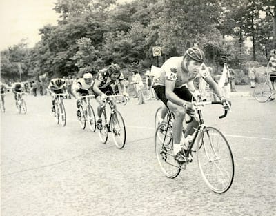 O quebequense Pierre Harvey causou uma bela surpresa no circuito Mont-Royal, no dia 26 de julho de 1976, e prenant o 24º toque da vitória olímpica no ciclismo na rota.