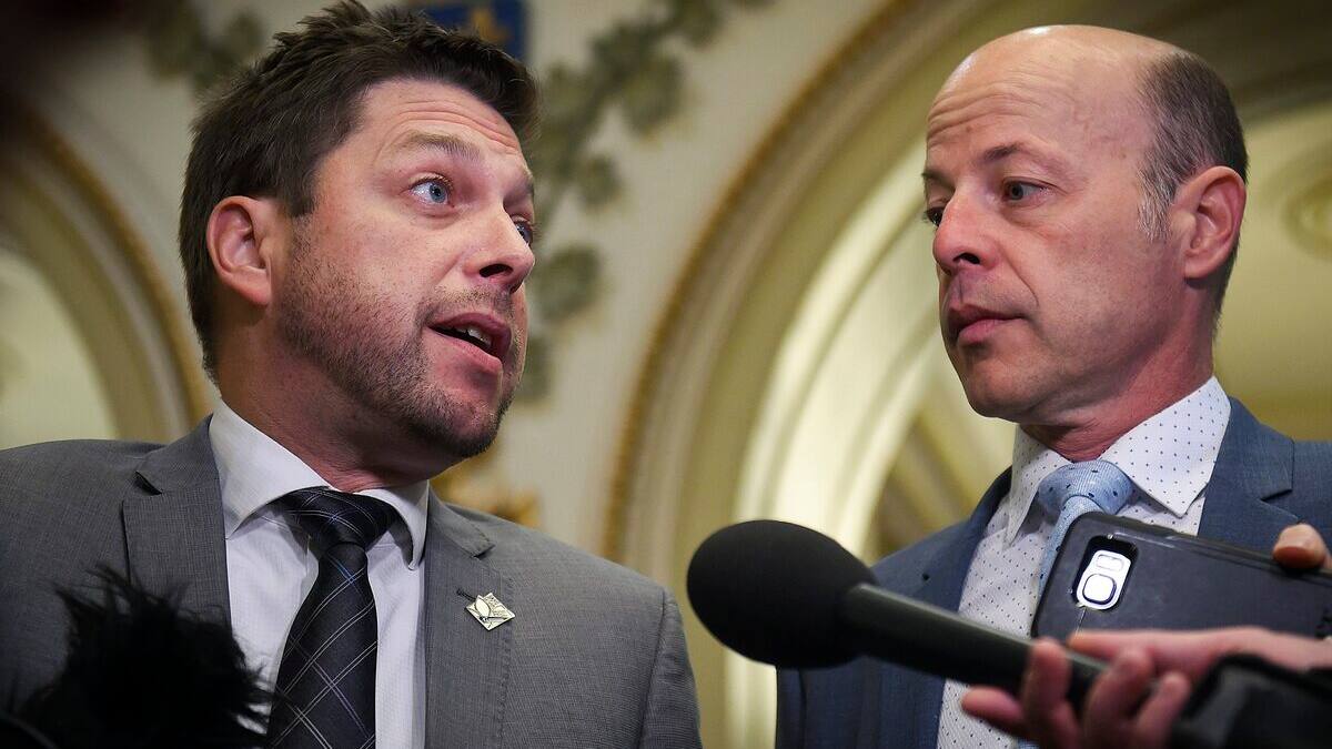 Ouellet et Arseneau renouvellent leurs vœux