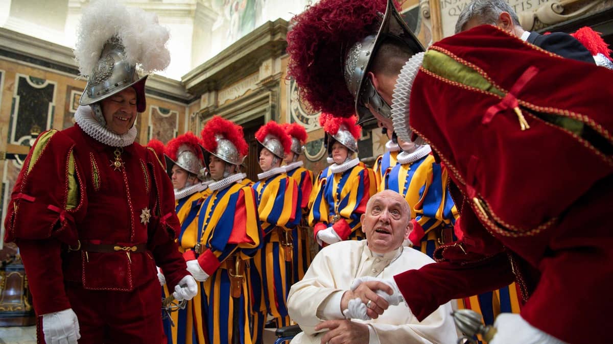 Le pape reporte sa visite au Liban pour des raisons de santé