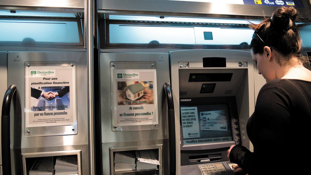 Plus de 260 guichets et 86 centres de services éliminés l’an dernier ...