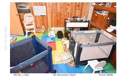 La Sûreté du Québec tomó numerosas fotografías en el lugar. En esta imagen: visión general del estado de la guardería, en el sótano.