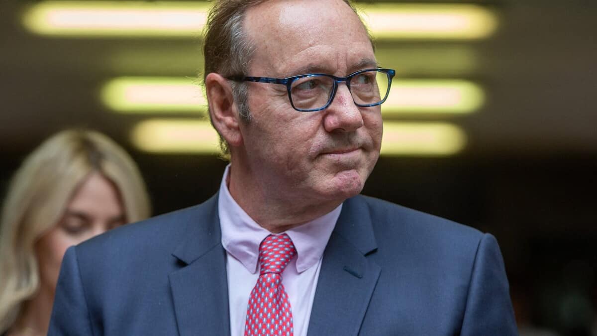 Kevin Spacey «refuse de quitter» son manoir pourtant vendu aux enchères
