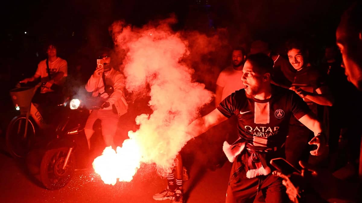 EN IMAGES | Débordements à Paris: près de 300 interpellations après la victoire du PSG