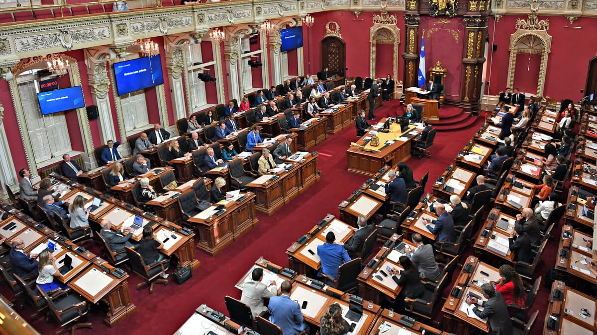 La Rentrée Parlementaire: Un Automne Sous Tension | JDQ