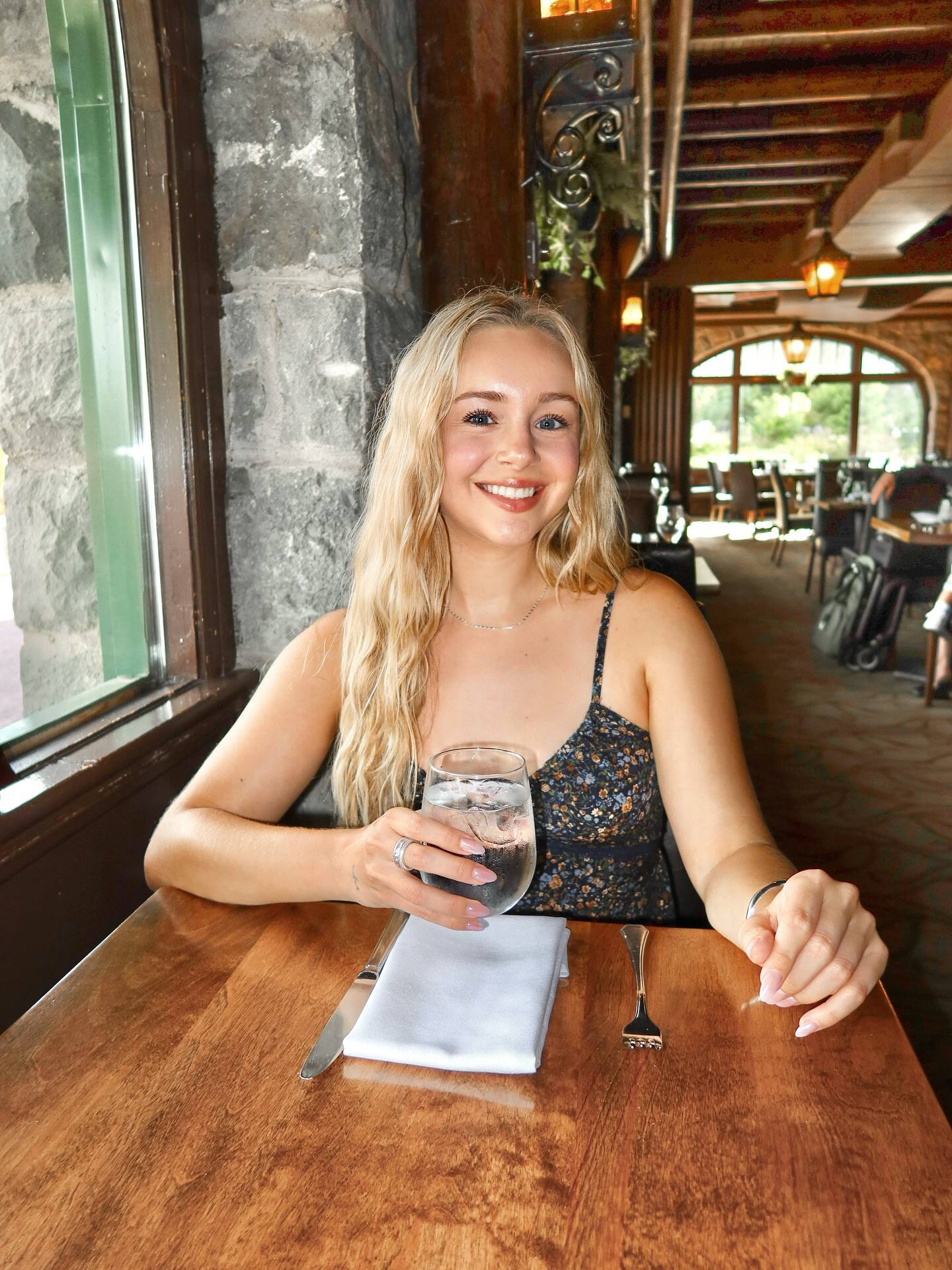 Elle souligne cette nouvelle étape en grand