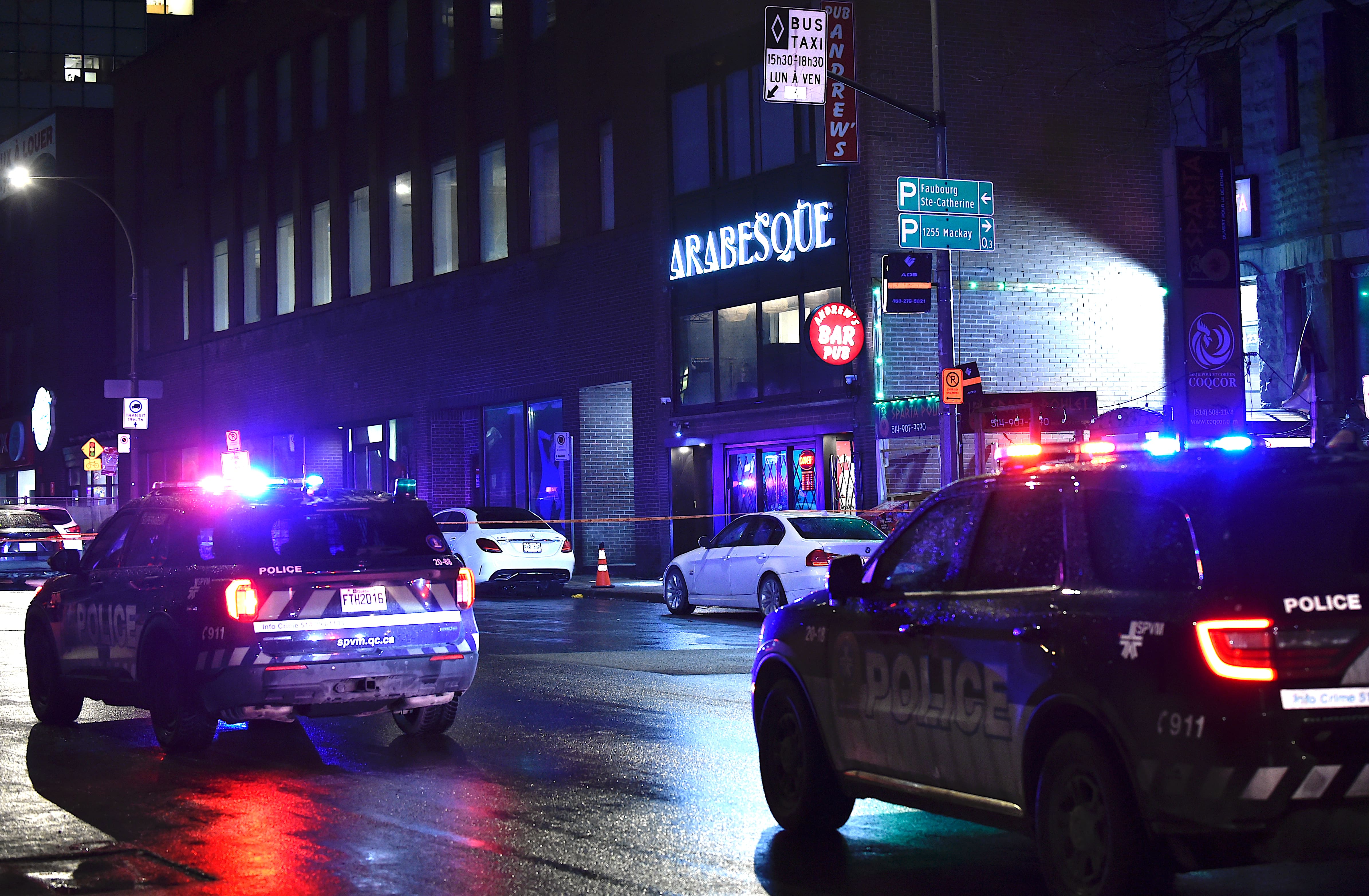 Un Montréalais accusé d’avoir tiré sur deux portiers de bar au centre-ville