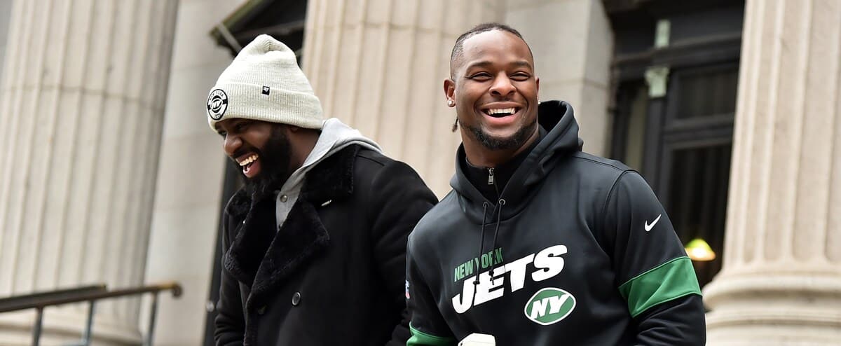 Le'Veon Bell to join Super Bowl champions 1