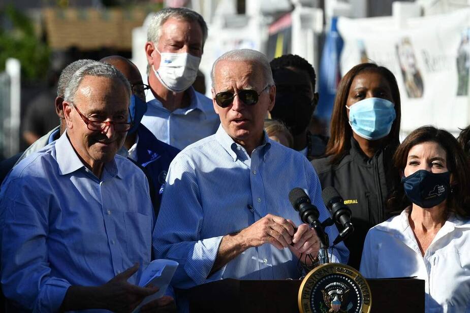 Image principale de l'article Joe Biden pose avec des enfants pro-Trump