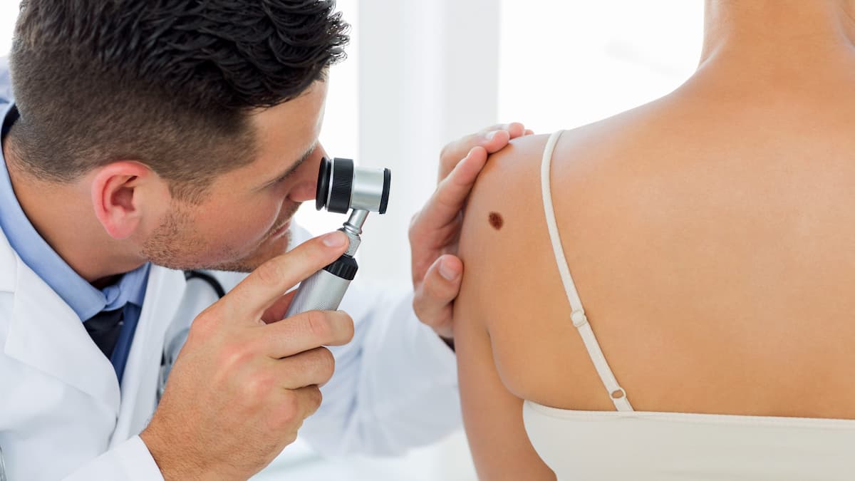 L’attitude du gouvernement met à risque l’accès aux soins dermatologiques