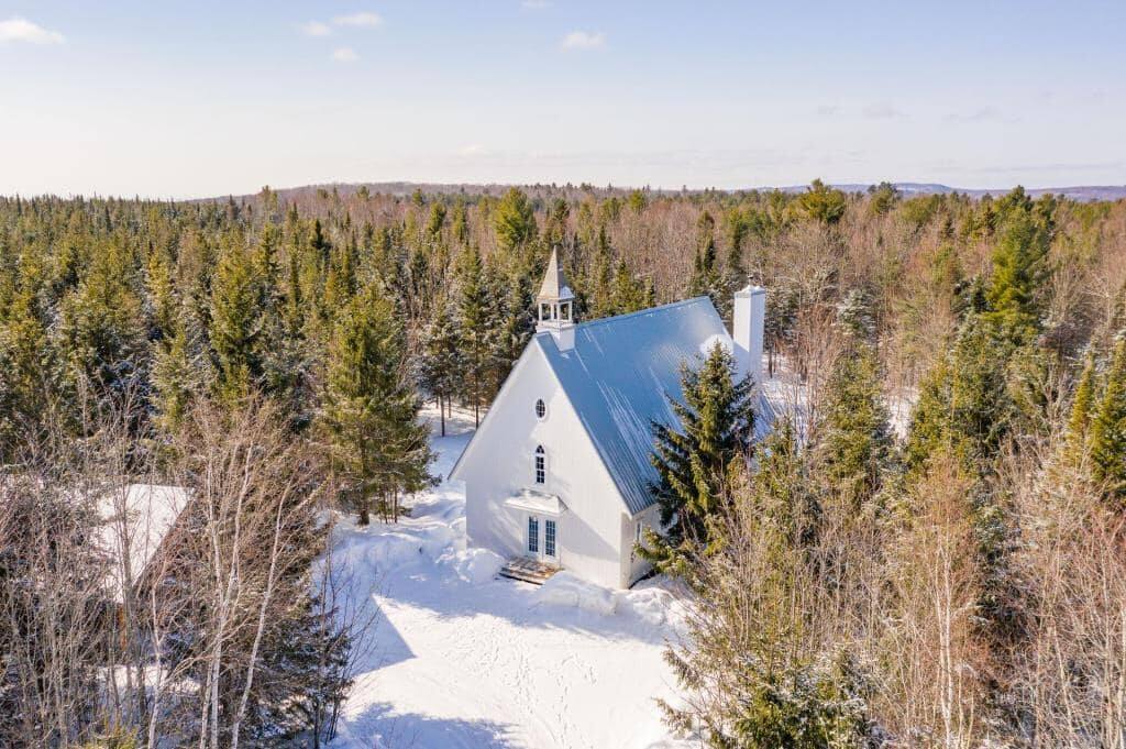 Une fermette à vendre dans les Laurentides