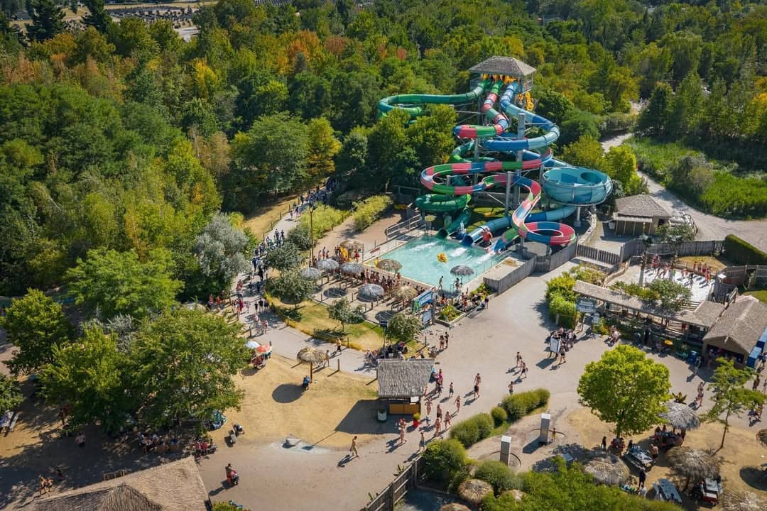 Image principale de l'article Des glissades d’eau débarquent au Zoo de Granby