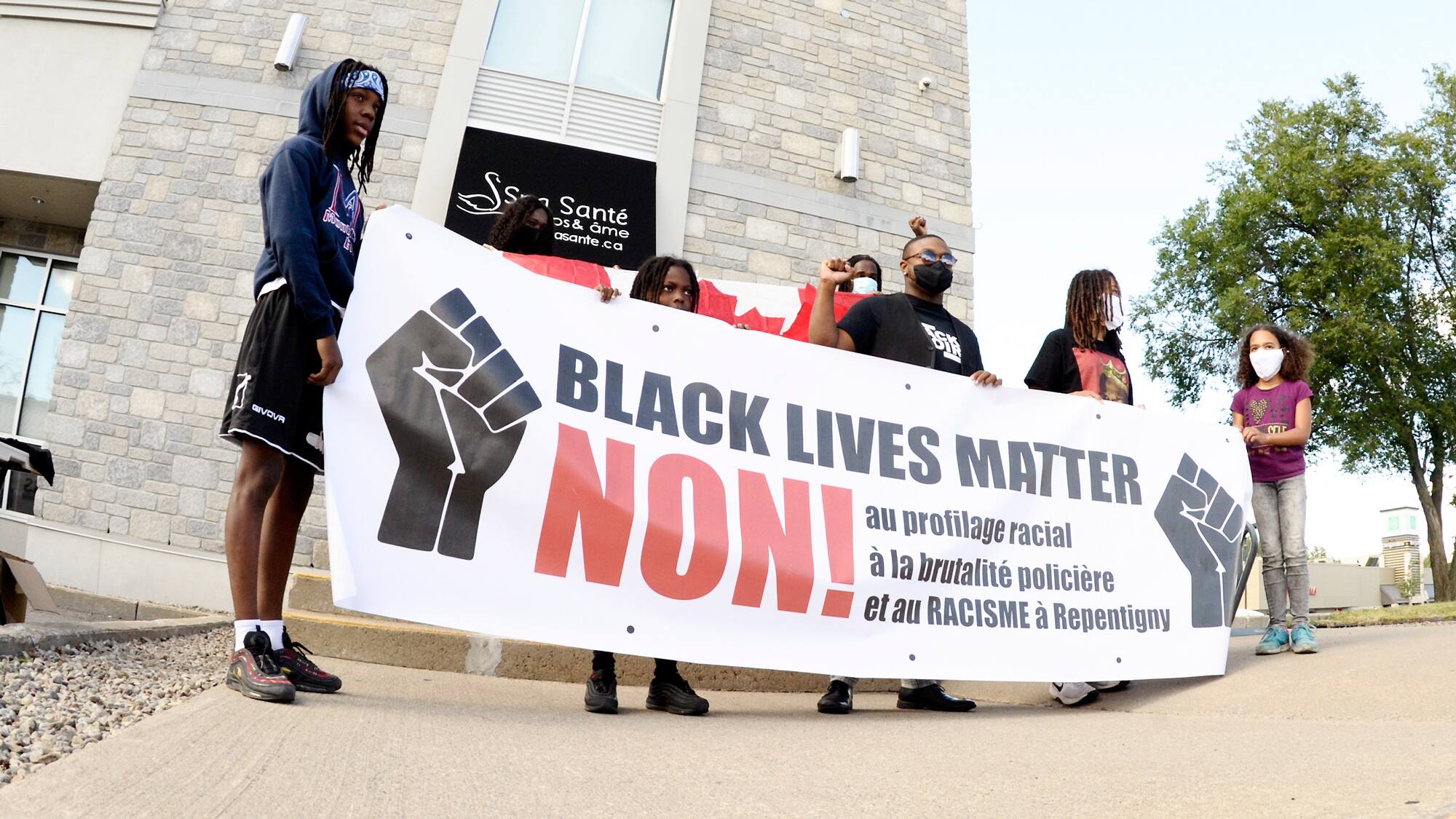 Dix mesures proposées pour mettre fin au profilage racial | TVA Nouvelles
