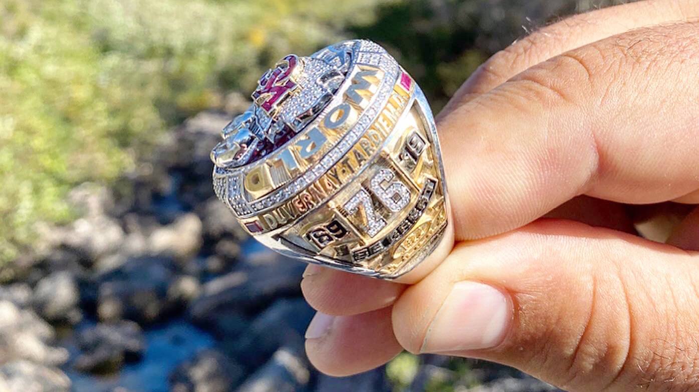 Vacances Marquees Par Une Bague Et Un Thon Jdq