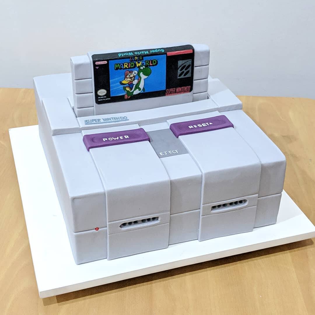 Gateaux Geek A Essayer De Reproduire Pour Votre Anniversaire Pese Sur Start