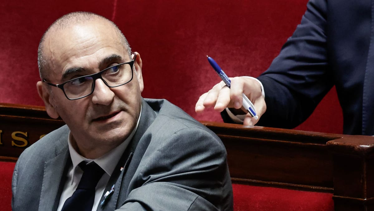 La France confirme la reprise des expulsions d'Algériens en situation irrégulière