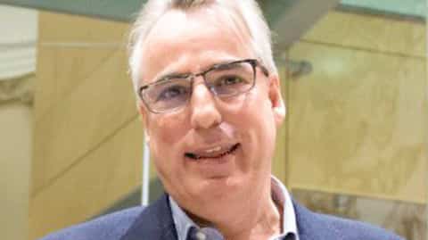 Quebec sold 500 Grande Allée Est (photo) in Quebec and 500 René-Lévesque West in Montreal in 2008.