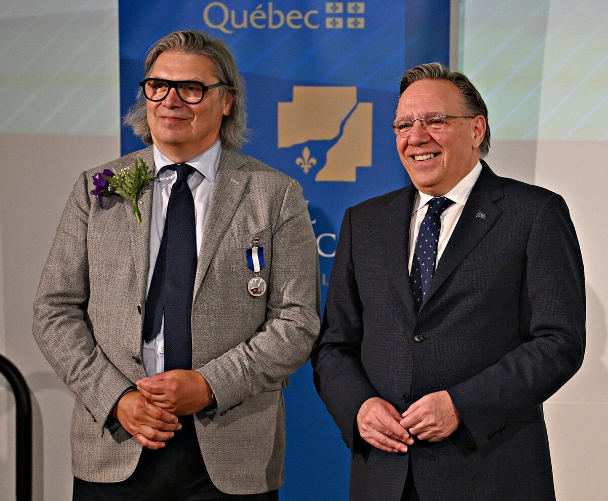 Assemblée nationale: Michel Jean et Roch Voisine honorés à Québec par ...