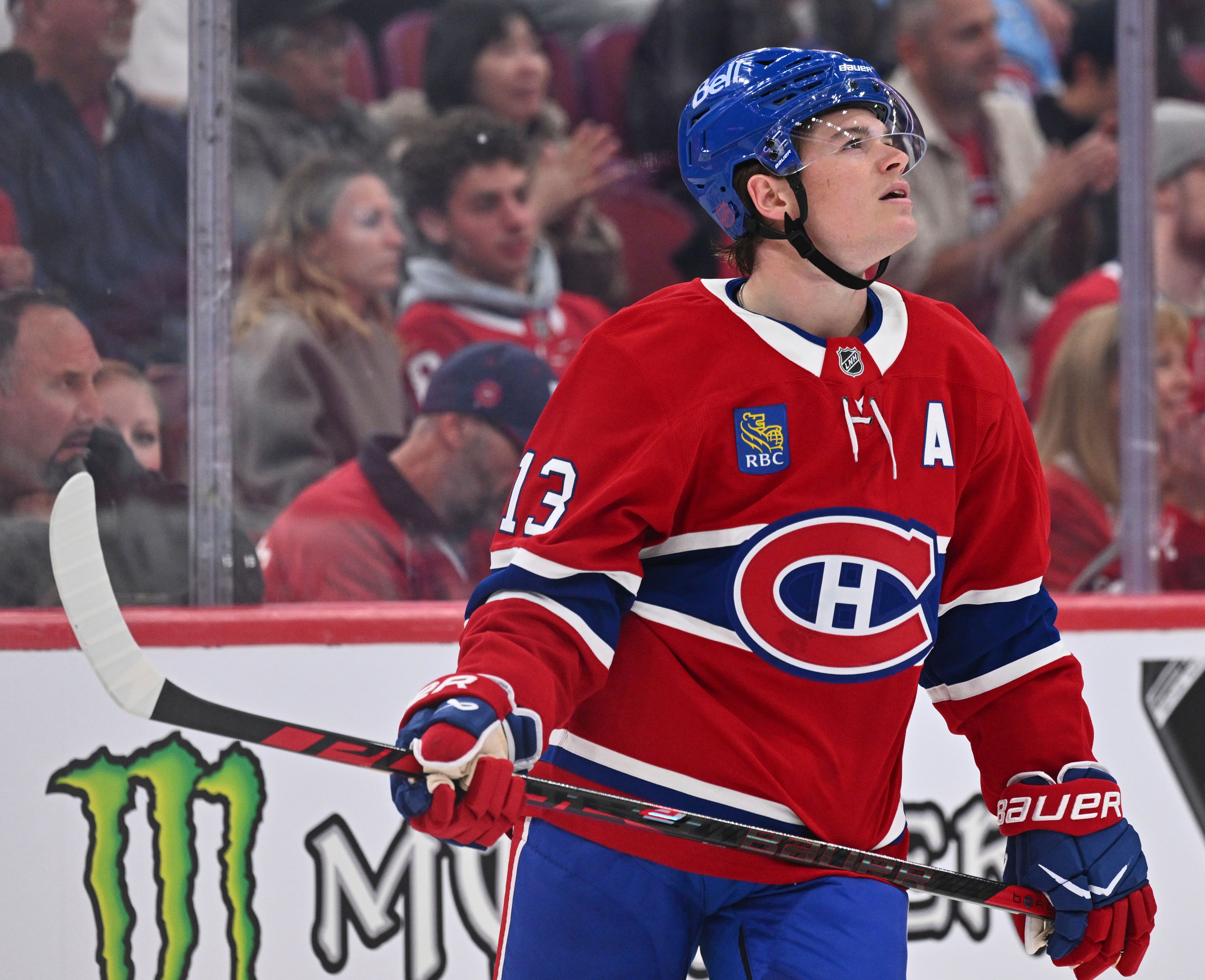Victoire du Canadien à Trois-Rivières dans le cadre du match Kraft Hockeyville: Grâce aux buts de Cole Caufield, tout le monde est parti heureux.
