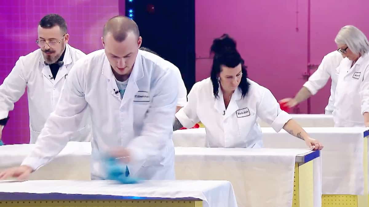 3 méthodes simples pour enlever les taches de nourriture sur du tissu