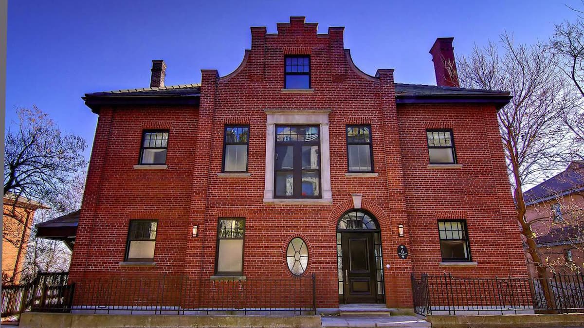 Villeneuve vend finalement son manoir de Westmount | JDM