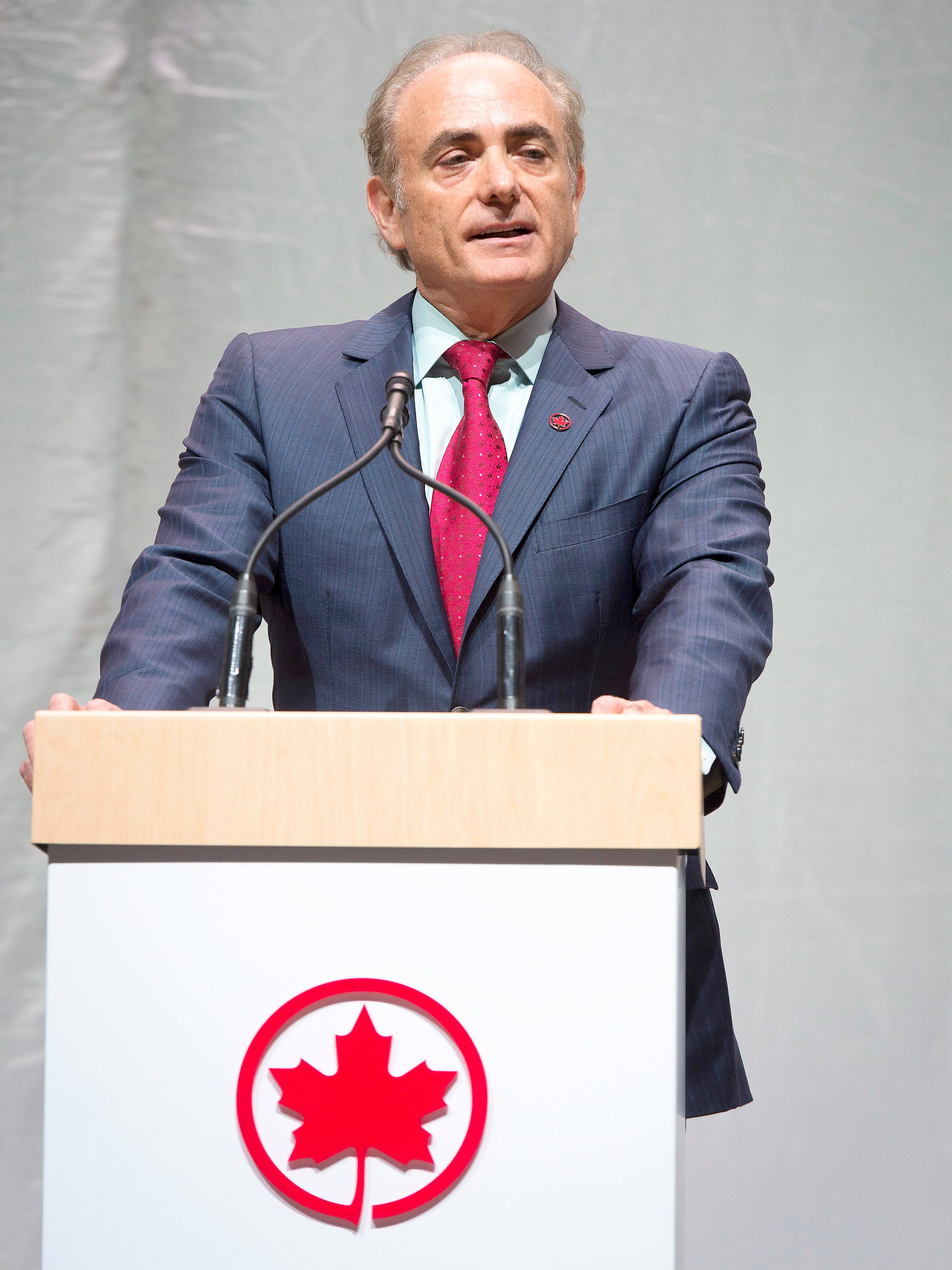 L&rsquo;ex-PDG d&rsquo;Air Canada investit dans une firme sous la loupe d&rsquo;Ottawa