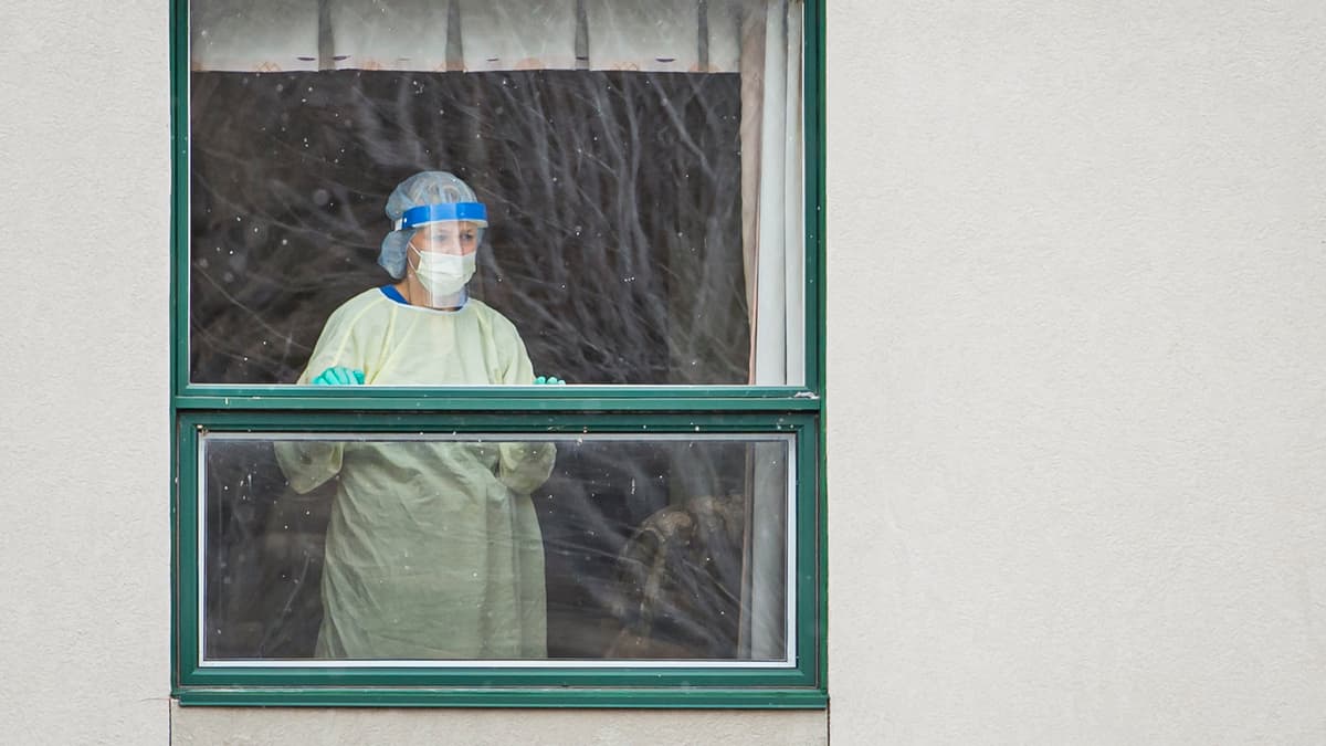 Enquête sur l'hécatombe en CHSLD: Le PLQ veut entendre les inspecteurs