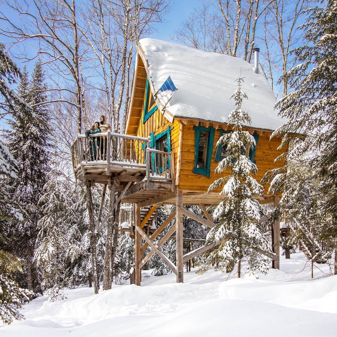 16 endroits o&ugrave; louer des cabanes dans les arbres au Qu&eacute;bec