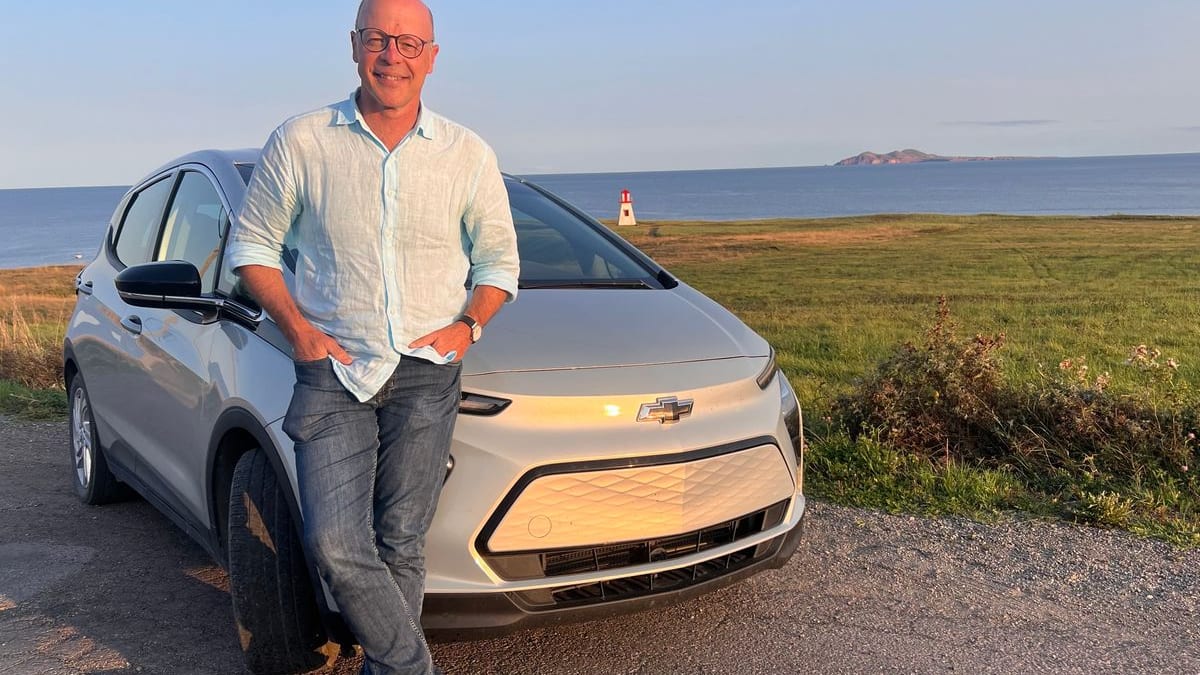 Joël Arseneau a Eu La Piqûre Pour L’électrique: «La Voiture À Essen...