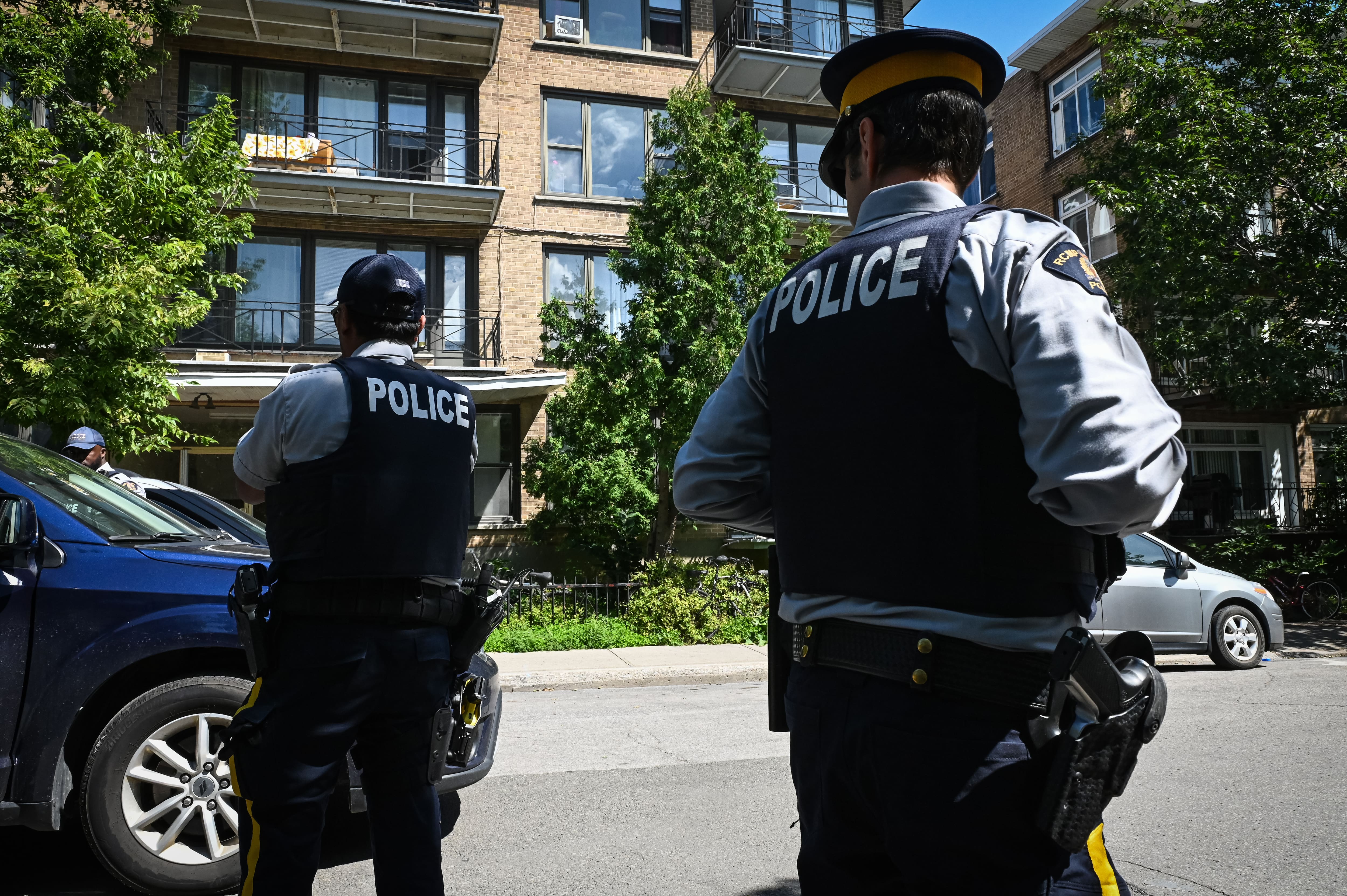 Un ado planifiait un attentat dans une école secondaire de Montréal
