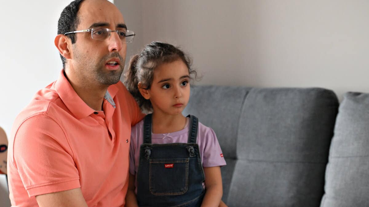 «On était seuls au monde»: ils se sont forgé une vie depuis le décès de la maman, le jour de la naissance de la petite