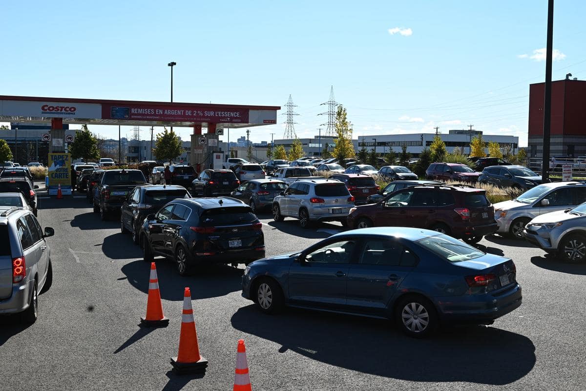 Hausse du prix de l&rsquo;essence: des automobilistes courent les rabais &agrave; Qu&eacute;bec